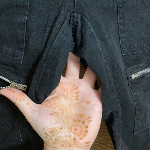 Tripp nyc bondage Capri shorts with chains size 5 - Picture 10 of 10